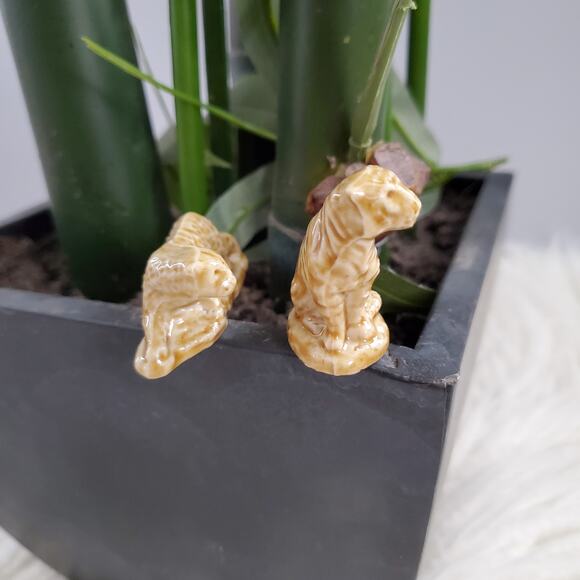 Wade Red Rose Tea Collectible Ceramic Tiger & Cheetah Figurine Set - Picture 5 of 8